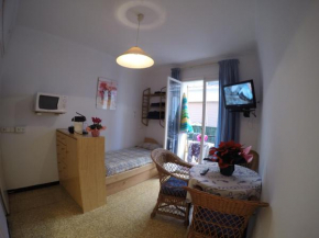  Apartamentos Montserrat  Сиджес